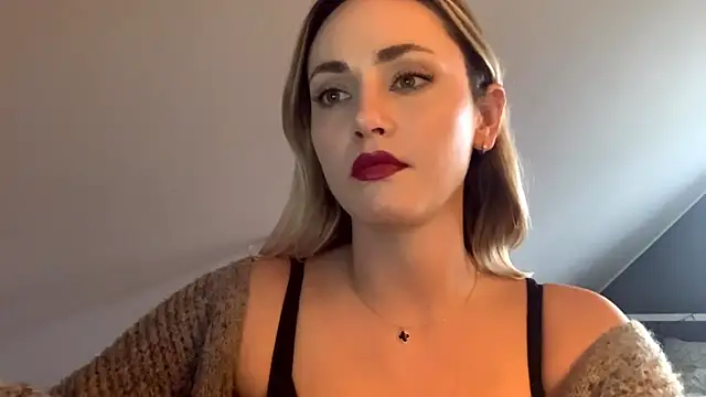 ScarlettSensitive online show from 25, 3, 2026