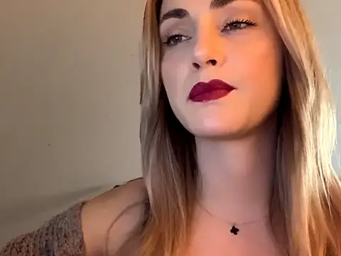 ScarlettSensitive online show from 8, 4, 2026