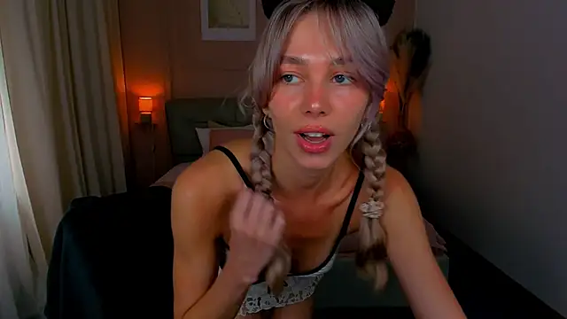 Snapshot of LuluAlis chatting on 12, 6, 2026 LuluAlis online show from 12, 6, 2026