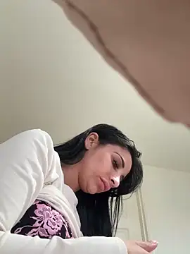 Miss juicy babes69 online show from 5, 4, 2026