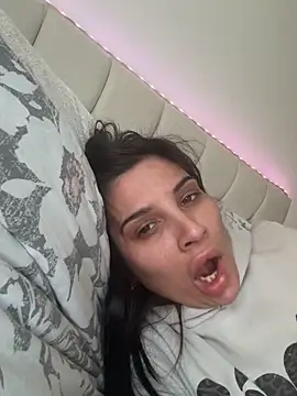 Miss juicy babes69 online show from 14, 3, 2026