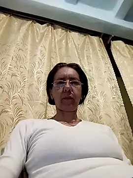 Snapshot of Tania9876 chatting on 4, 6, 2026 Tania9876 online show from 4, 6, 2026