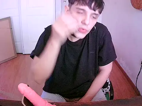 santi2002cum online show from 9, 3, 2026