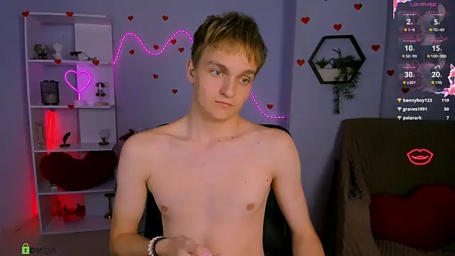 Snapshot of john_lik chatting on 3, 6, 2026 john lik online show from 3, 6, 2026