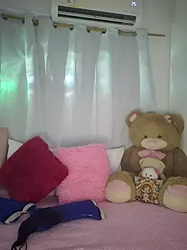 Foxylisaflores online show from 4, 8, 2026
