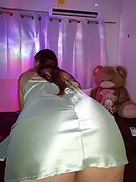 Foxylisaflores online show from 24, 6, 2026
