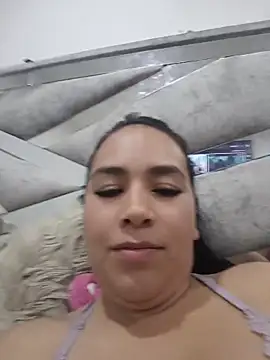 Karla  Morrison online show from 17, 5, 2026