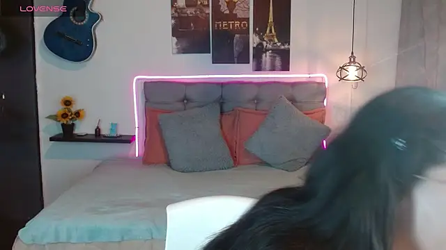 Mylu xx online show from 6, 4, 2026