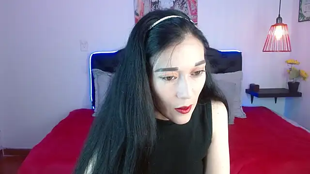 Mylu xx online show from 4, 5, 2026