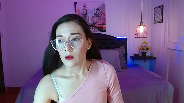 Mylu xx online show from 19, 4, 2026