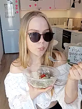 LittleForestELF2 online show from 20, 3, 2026