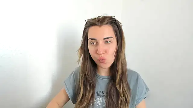 summmmersky1 online show from 11, 4, 2026