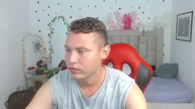 Snapshot of sven_fox723 chatting on 13, 5, 2026 sven fox723 online show from 13, 5, 2026
