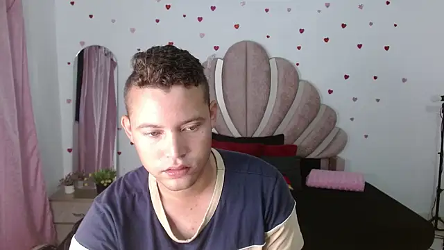 Snapshot of sven_fox723 chatting on 14, 5, 2026 sven fox723 online show from 14, 5, 2026