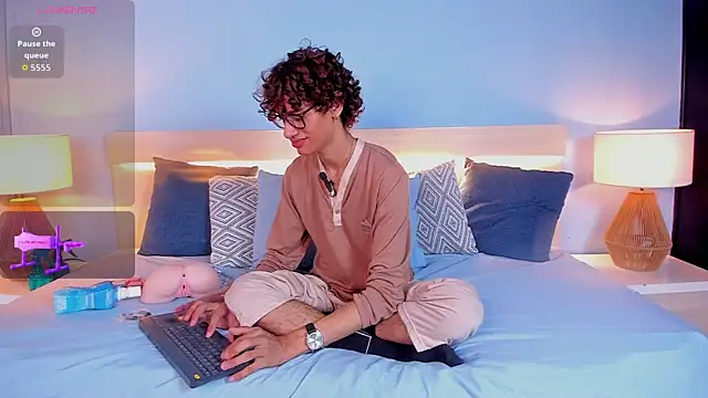 willturneer online show from 11, 3, 2026