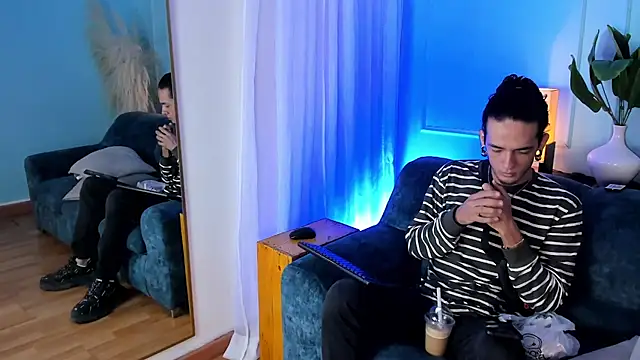 Skinny Mac online show from 4, 4, 2026