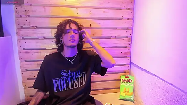 Skinny Mac online show from 6, 4, 2026