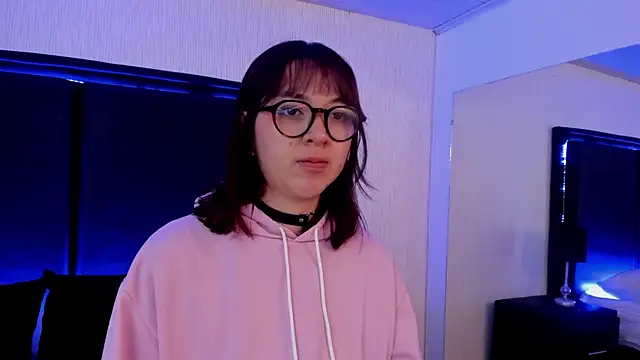 LilithBluum online show from 22, 4, 2026