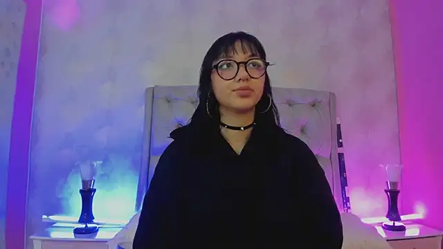LilithBluum online show from 25, 6, 2026