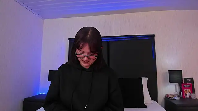 LilithBluum online show from 24, 3, 2026