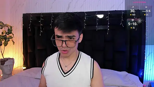 NicoKinggs  online show from 12, 3, 2026