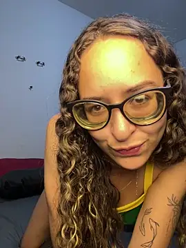 Snapshot of Anamyst chatting on 11, 6, 2026 Anamyst online show from 11, 6, 2026
