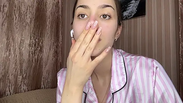 AylaLust online show from 10, 4, 2026