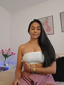 Victoria Evanss online show from 15, 6, 2026