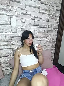 Camillemonroe  online show from 16, 7, 2026