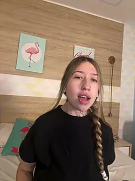 Snapshot of AmberVegaa chatting on 7, 5, 2026 AmberVegaa online show from 7, 5, 2026