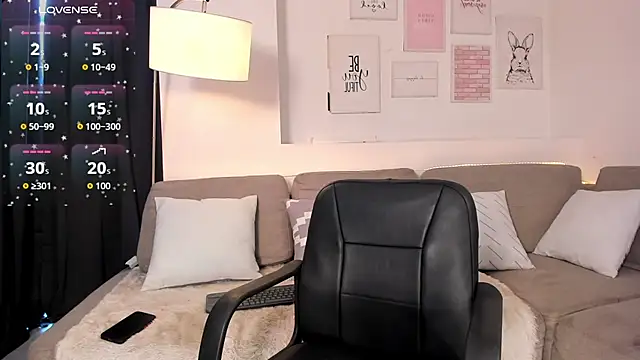 Zoey monroe online show from 28, 4, 2026