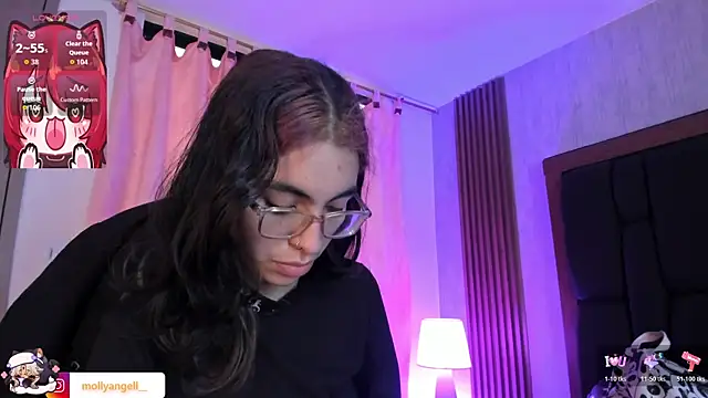 Molly A online show from 24, 6, 2026