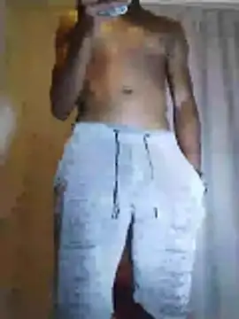 Snapshot of TreySavvy chatting on 25, 5, 2026 TreySavvy online show from 25, 5, 2026