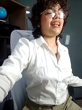 Snapshot of Kittylatina_ chatting on 8, 5, 2026 Kittylatina online show from 8, 5, 2026