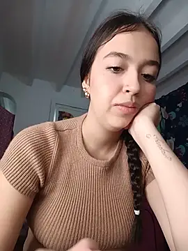 Kitty Loveee online show from 18, 5, 2026