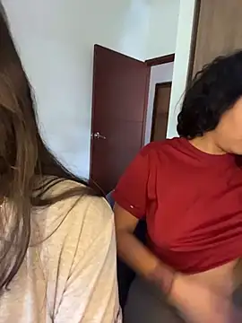 Twoshotsparty420 online show from 12, 4, 2026