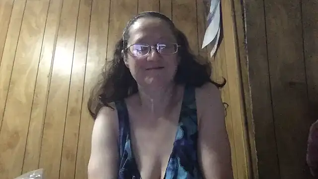 Snapshot of milfmichelle69 chatting on 23, 7, 2026 milfmichelle69 online show from 23, 7, 2026