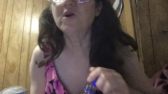 Snapshot of milfmichelle69 chatting on 27, 7, 2026 milfmichelle69 online show from 27, 7, 2026
