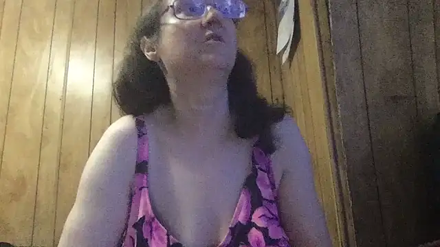 Snapshot of milfmichelle69 chatting on 20, 6, 2026 milfmichelle69 online show from 20, 6, 2026