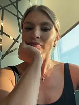 Jasmin-lady online show from 11, 3, 2026