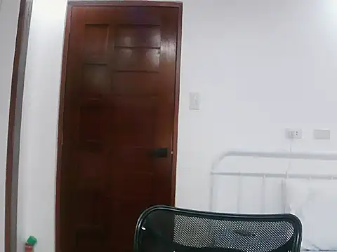 sexiesteyess online show from 26, 4, 2026