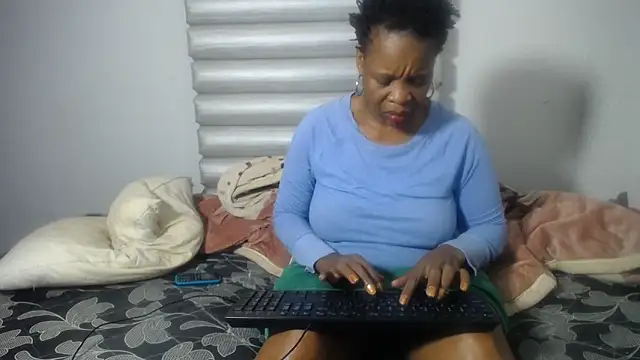 JoycyQueen online show from 3, 5, 2026