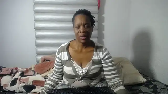 JoycyQueen online show from 9, 5, 2026