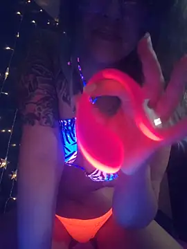 NicolePearl online show from 6, 6, 2026