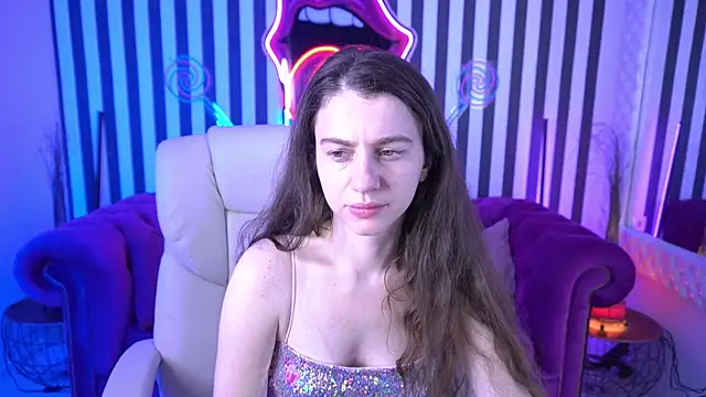LittleJulii online show from 24, 5, 2026