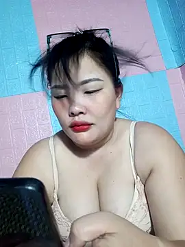 Snapshot of Irene-01 chatting on 27, 5, 2026 Irene-01 online show from 27, 5, 2026