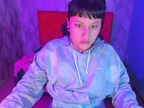 Snapshot of brunne_eva chatting on 28, 4, 2026 brunne eva online show from 28, 4, 2026