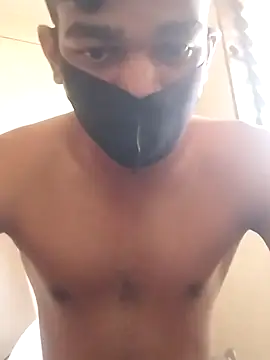 Snapshot of Roy3_2 chatting on 3, 4, 2026 Roy3 2 online show from 3, 4, 2026