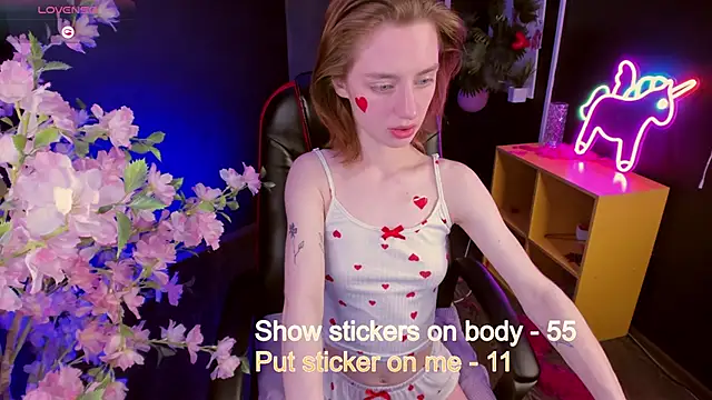 Pretty Victoria online show from 8, 5, 2026