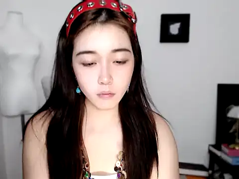WQueen online show from 2, 4, 2026